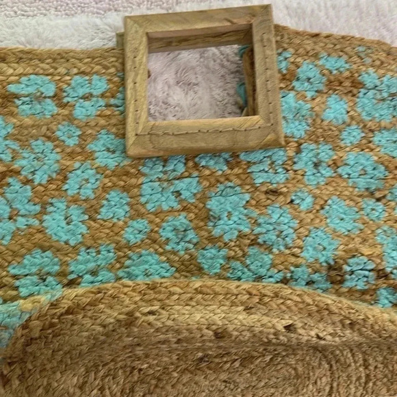 Twig & Arrow Boho Woven Jute Hand Painted Turquoise Flower Tote Beach Bag - Picture 10 of 10